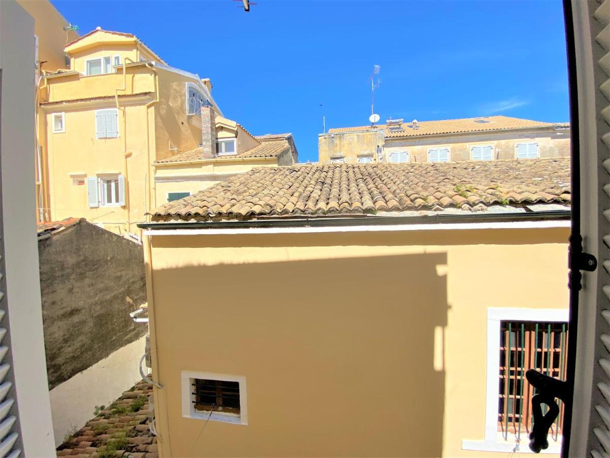 Mary'S Melodies At Corfu Old Town Exterior foto